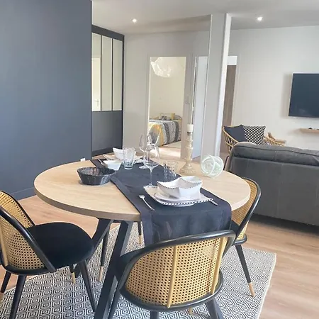Appartement Le Boudoir Du Palais Climatise & Luxueux à Périgueux Extérieur photo